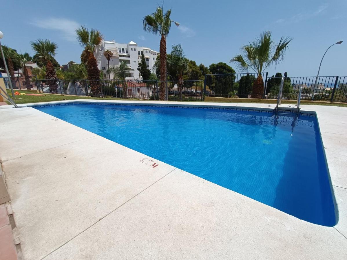 Ferienwohnung Vista Azul Torremolinos - Carihuela Exterior foto